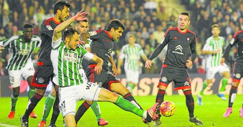 El Celta acabó acorralado en su campo El Celta acabó acorralado en su campo