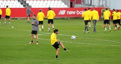 Éver Banega, durante el último entrenamiento antes de medirse a la Juventus. Éver Banega, durante el último entrenamiento antes de medirse a la Juventus.