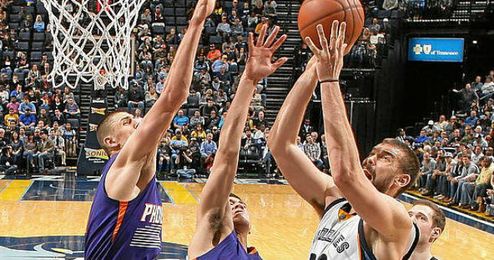 Gasol fue, de nuevo, el máximo anotador de su equipo. Gasol fue, de nuevo, el máximo anotador de su equipo.