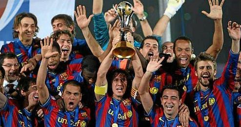 Los jugadores del FC Barcelona celebrando su último Mundialito. Los jugadores del FC Barcelona celebrando su último Mundialito.