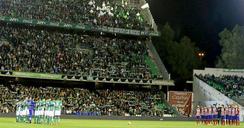 Los estadios guardarán un minuto de silencio en los partidos de Copa del Rey. Los estadios guardarán un minuto de silencio en los partidos de Copa del Rey.
