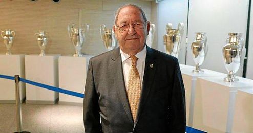 "Es uno de los grandes mitos del madridismo", confiesa el presidente blanco. "Es uno de los grandes mitos del madridismo", confiesa el presidente blanco.