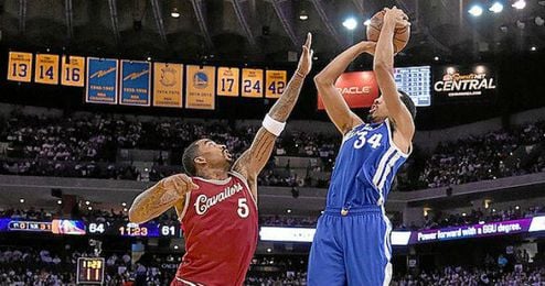 Los Warriors volvieron a vencer a los Cavaliers. Los Warriors volvieron a vencer a los Cavaliers.