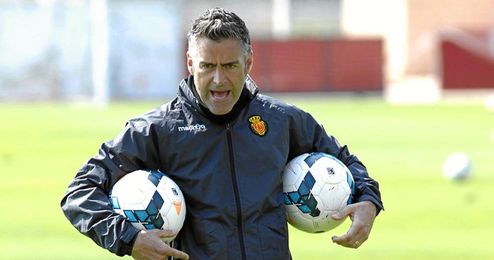 Lluis Carreras, técnico del Zaraogza, en su etapa en el Mallorca. Lluis Carreras, técnico del Zaraogza, en su etapa en el Mallorca.