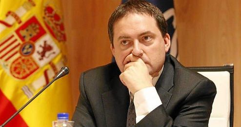 Lo acusan de "presiones" con "verdaderos comportamientos extorsivos". Lo acusan de "presiones" con "verdaderos comportamientos extorsivos".