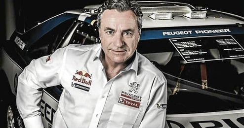 habló de la posibilidad de que su hijo, Carlos, siga sus pasos y compita en el Dakar. habló de la posibilidad de que su hijo, Carlos, siga sus pasos y compita en el Dakar.