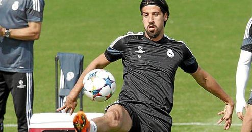 El exmadridista se deshace en elogios hacia Ancelotti, quien sucederá a Guardiola al frente del Bayern al final de la presente temporada. El exmadridista se deshace en elogios hacia Ancelotti, quien sucederá a Guardiola al frente del Bayern al final de la presente temporada.
