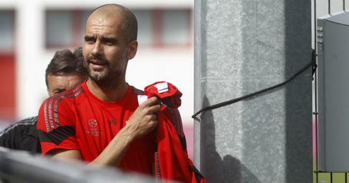 Guardiola, en un entrenamiento con el Bayern Guardiola, en un entrenamiento con el Bayern