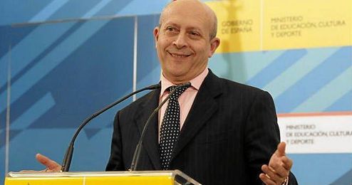 El ministro Jose Ignacio Wert aprobó la polémica LOMCE. El ministro Jose Ignacio Wert aprobó la polémica LOMCE.
