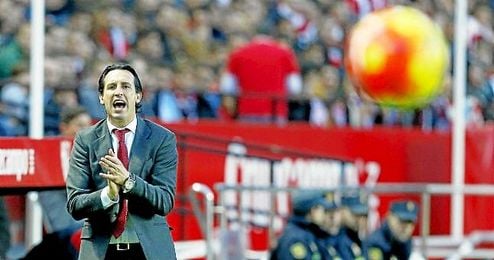 Suma 115 partidos como entrenador sevillista. Suma 115 partidos como entrenador sevillista.