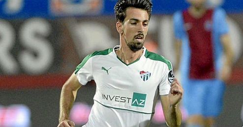 Isacc Cuenca tiene contrato hasta 2018. Isacc Cuenca tiene contrato hasta 2018.