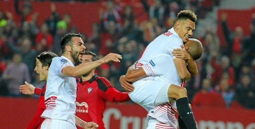 El Sevilla celebra el tanto de N´Zonzi. El Sevilla celebra el tanto de N´Zonzi.