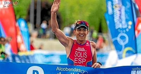 Solis comienza de manera inmejorable la temporada. Solis comienza de manera inmejorable la temporada.