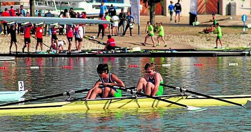 El doble scull, durante su participación en la Copa de Andalucía. El doble scull, durante su participación en la Copa de Andalucía.
