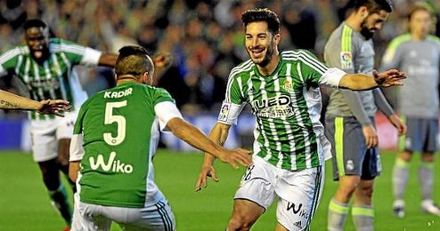 Cejudo, ante el Madrid, metió el último de los cinco goles verdiblancos antes del descanso Cejudo, ante el Madrid, metió el último de los cinco goles verdiblancos antes del descanso