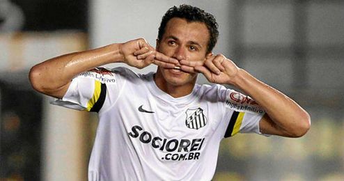 Leandro Damiao podrá vestir de verdiblanco. Leandro Damiao podrá vestir de verdiblanco.