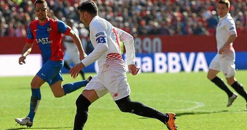 Reyes, en un lance del partido ante el Levante. Reyes, en un lance del partido ante el Levante.