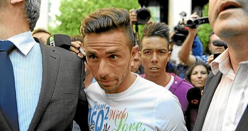 Rubén Castro en su salida de los juzgados. Rubén Castro en su salida de los juzgados.