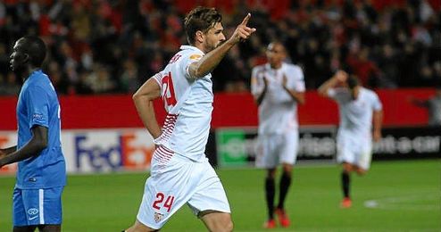 Llorente, la novedad en el once, ha anotado el primer gol. Llorente, la novedad en el once, ha anotado el primer gol.