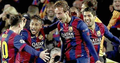 En la imagen, Ivan Rakitic celebrando un gol con Messi, Neymar y Suárez. En la imagen, Ivan Rakitic celebrando un gol con Messi, Neymar y Suárez.