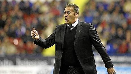 En la imagen, el ex entrenador del Granada CF, José Ramón Sandoval. En la imagen, el ex entrenador del Granada CF, José Ramón Sandoval.