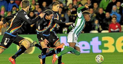 Charly Musonda, titular desde que llegó. Charly Musonda, titular desde que llegó.
