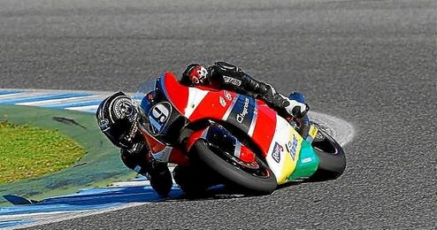 Axel Pons rodando sobre el trazado de Jerez. Axel Pons rodando sobre el trazado de Jerez.