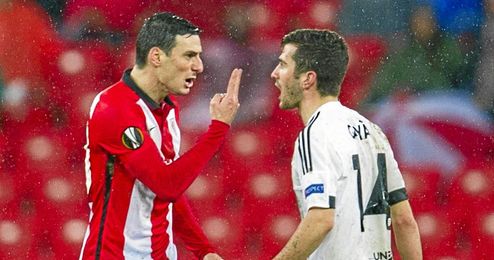 Aduriz y Gayá tuvieron un enfrentamiento. Aduriz y Gayá tuvieron un enfrentamiento.