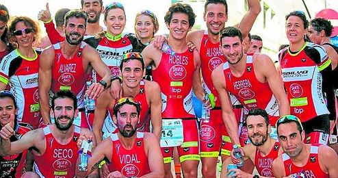 Imagen del Club Triatlón Isbilya Sloppy Joe´s. Imagen del Club Triatlón Isbilya Sloppy Joe´s.
