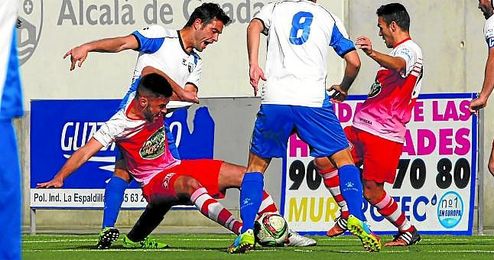 Lance del Alcalá-Utrera disputado en la presente Liga; los utreranos regresan tras descanso liguero. Lance del Alcalá-Utrera disputado en la presente Liga; los utreranos regresan tras descanso liguero.