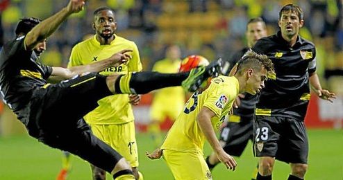 Imagen del partido de la primera vuelta entre el Villarreal y el Sevilla. Imagen del partido de la primera vuelta entre el Villarreal y el Sevilla.