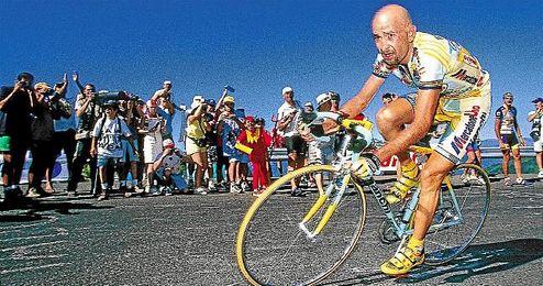 Marco Pantani, el "pirata". Marco Pantani, el "pirata".