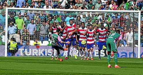 Imagen de la última victoria bética en el Villamarín. Imagen de la última victoria bética en el Villamarín.