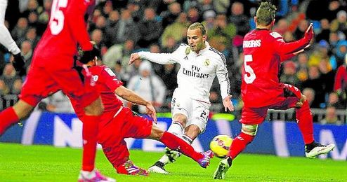 Jesé hizo uno de los dos goles madridistas en la última visita nervionense al Bernabéu, saldada con derrota. Jesé hizo uno de los dos goles madridistas en la última visita nervionense al Bernabéu, saldada con derrota.