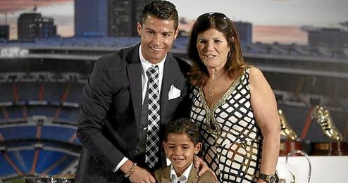 "Yo (Cristiano) no lo voy a forzar a ser jugador porque eso viene de una manera natural". "Yo (Cristiano) no lo voy a forzar a ser jugador porque eso viene de una manera natural".