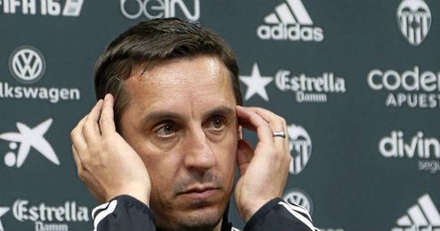 En la imagen, Gary Neville en rueda de prensa. En la imagen, Gary Neville en rueda de prensa.