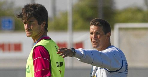 Merino vivió en Huelva su primera experiencia como técnico. Merino vivió en Huelva su primera experiencia como técnico.