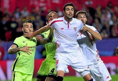 Llorente ha sido adelantado por Iborra. Llorente ha sido adelantado por Iborra.