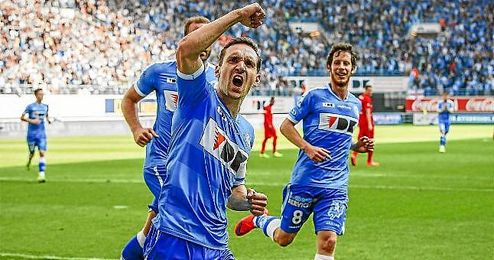 Sven Kums celebra un gol con el Gent. Sven Kums celebra un gol con el Gent.