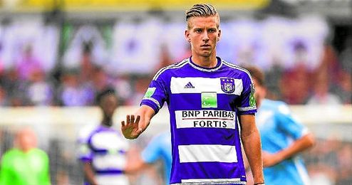Dennis Praet termina contrato en 2017 y saldrá este verano del Anderlecht. Dennis Praet termina contrato en 2017 y saldrá este verano del Anderlecht.