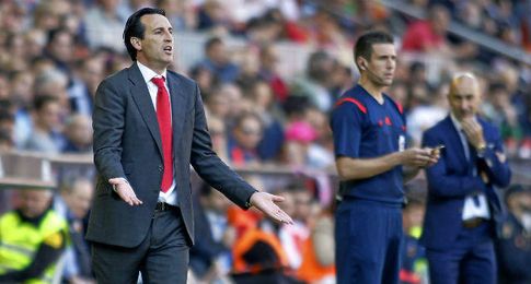 Unai Emery, en la banda de Mestalla. Unai Emery, en la banda de Mestalla.