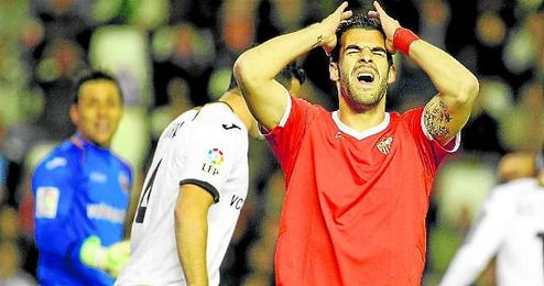 El exsevillista Álvaro Negredo no atraviesa en Valencia por sus mejores momentos. El exsevillista Álvaro Negredo no atraviesa en Valencia por sus mejores momentos.