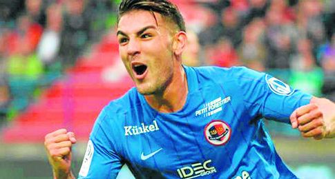 Andy Delort, de 24 años y 182 cm de altura, lleva diez tantos anotados en la presente Ligue 1. Andy Delort, de 24 años y 182 cm de altura, lleva diez tantos anotados en la presente Ligue 1.