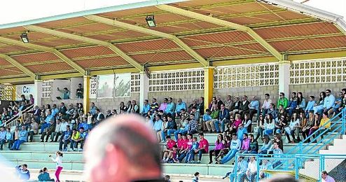 El Coria tendrá el apoyo masivo de afición y familiares el domingo. El Coria tendrá el apoyo masivo de afición y familiares el domingo.