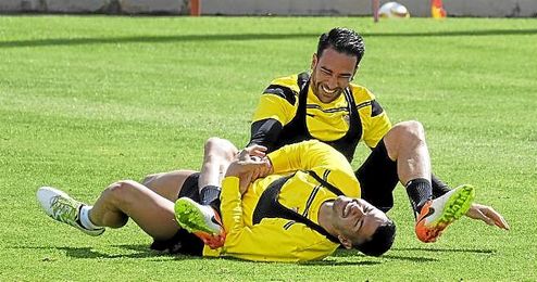 Rami y Vitolo, en una sesión en Cartaya. Rami y Vitolo, en una sesión en Cartaya.