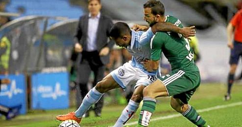 Imagen de Montoya en el partido ante el Celta. Imagen de Montoya en el partido ante el Celta.