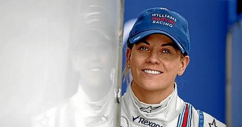 "En todos mis años en el deporte del motor Bernie nunca dejó de apoyarme en mi misión de ser piloto titular", afirmó Susie Wolff. "En todos mis años en el deporte del motor Bernie nunca dejó de apoyarme en mi misión de ser piloto titular", afirmó Susie Wolff.