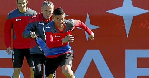 Óscar Duarte durante un entrenamiento del Espanyol. Óscar Duarte durante un entrenamiento del Espanyol.