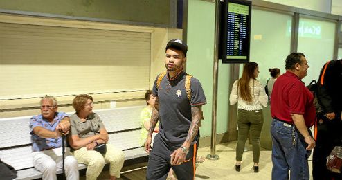 Dentino, a su llegada a San Pablo. Dentino, a su llegada a San Pablo.