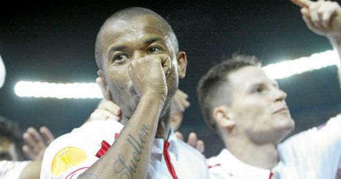 Mariano le dedicó el gol a su hijo. Mariano le dedicó el gol a su hijo.